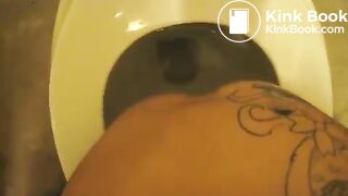 Sexy tanned chick toilet poop - video 4