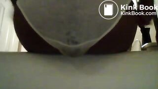 Girl poops and pees her white panties - video 2