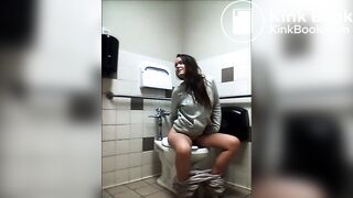 Toilets - Crazy American Girl Shitting [2]