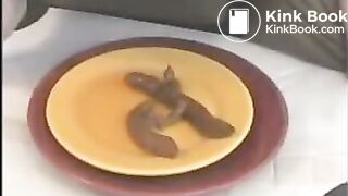 Shitting on a plate and smearing - video 2