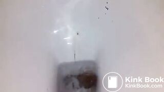 Pooping big