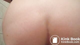 Pooping closeup - video 2