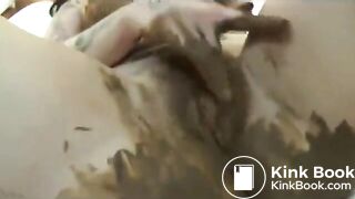 Hot blonde girl pooping and smear her shit on body in bed(No Sound)