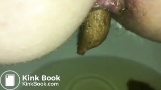 Me Shit and piss in toilet