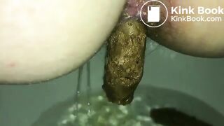 Me Shit and piss in toilet