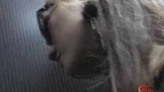 jap office lady poop in stairway