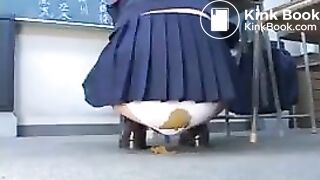 Japanese girl pooping in panty