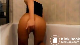 panty pooping girl - video 10