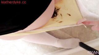 Yellow Panty Poop - video 2