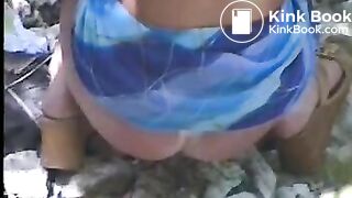Voyeur caught two girls pooping at the beach