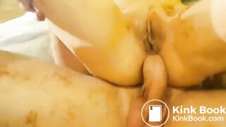 Scat lesbian - video 4