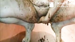 scat covered in n out