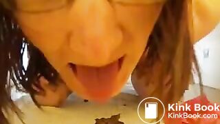 shittng in thong then spreads