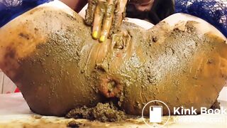Girl smearing & eating shit