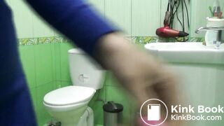 Lusca Has To Poo Bad