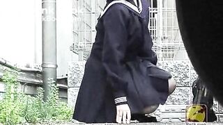 Japanese girls taking emergency shits in public - video 2
