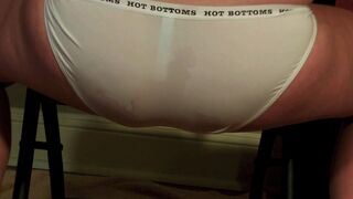 Panty shitting - video 4