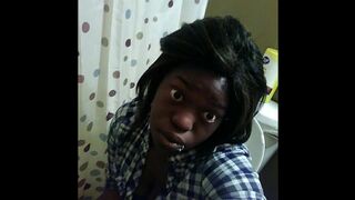 Ebony girl pooping and smearing