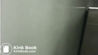 Girls pooping on the toliet - video 14