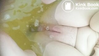 bbw shitting underwater in the tub