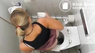 toilet pooping - video 11