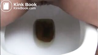 Brazilian girl pooping - video 2