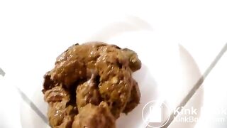 Amateur Babe Pooping #66