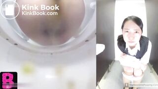 Pooping by Japanese office ladies