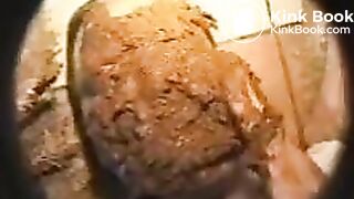 fazendo monte de merda na cara da enfermeira