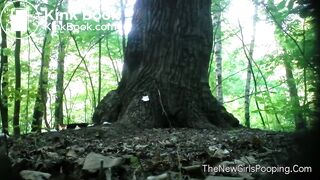 Pregnant Babe Outside Shitting