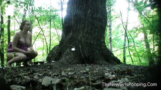 Pregnant Babe Outside Shitting