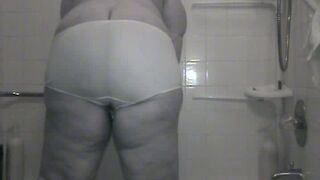 BBW mature panty poop