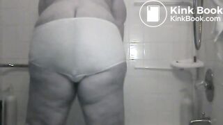 BBW mature panty poop