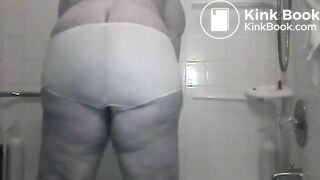 BBW mature panty poop