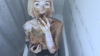 Girl shits and plays with it