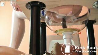 WOULD YOU SWALLOW ALL FROM THIS ASS?! HE DOES!