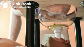 WOULD YOU SWALLOW ALL FROM THIS ASS?! HE DOES!