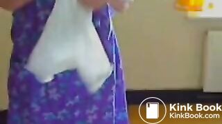 granny scat - video 2