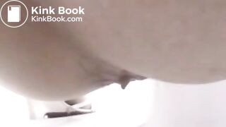 japanese girl pooping - video 2