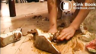 Extreme scat play from dirty girl solo