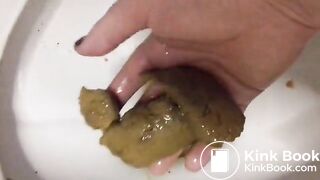 Give me your shit! Feed me!