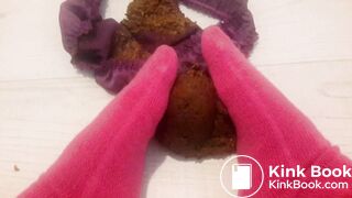 Girl is massive shitting in her Panty