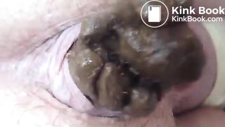 Amateur Babe Pooping #65