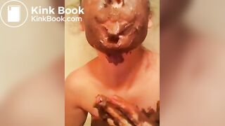 Amateur Babe - Shit Eating