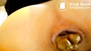 Amateur Babe Pooping #50