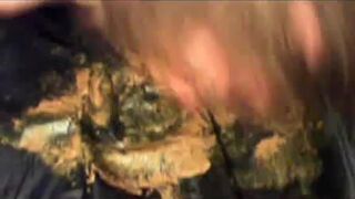 submissive scat girl