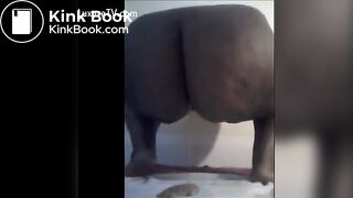 Ebony poop - video 10