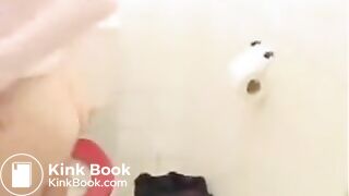 hot blonde pooping - video 2