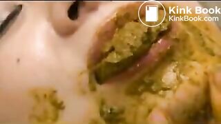 Asian Girl Loves Eating Her Shit
