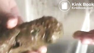 2 Janapese students shit for their boss